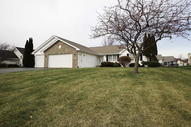 1st image of 4944 Zenith Pkwy