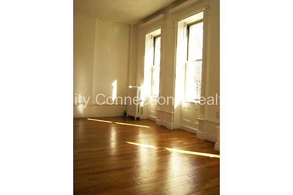 Rented by City Connections Realty | media 39