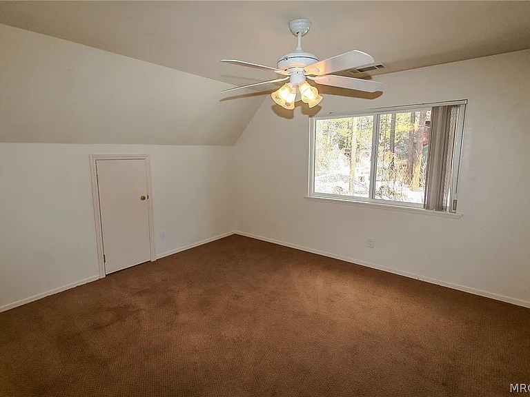664 Barret Way — Photo 29