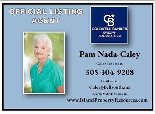 5018 Sunset Village Dr, Duck Key, FL 33050