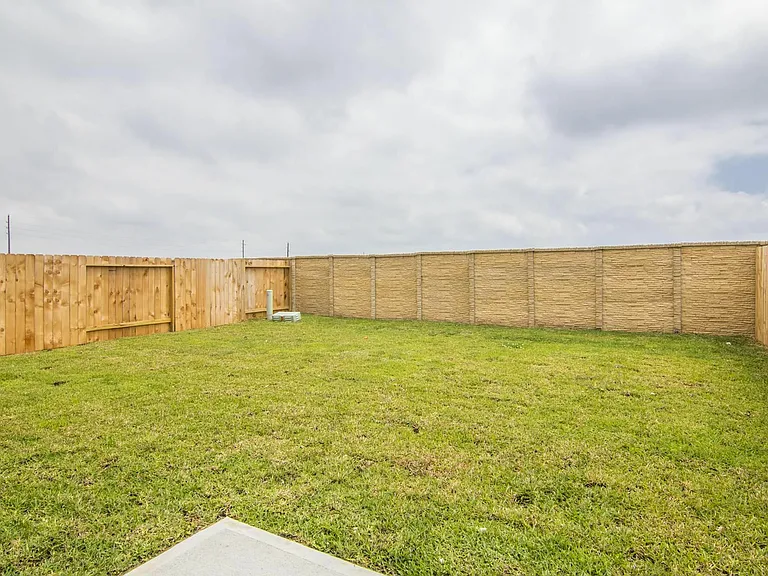 5710 Plantation Forest Dr — Photo 9