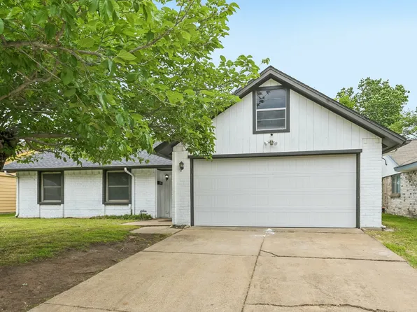 402 W Springdale Ln, Grand Prairie, TX 75052