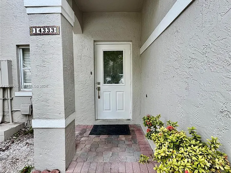 14333 SW 125th Ct — Photo 2