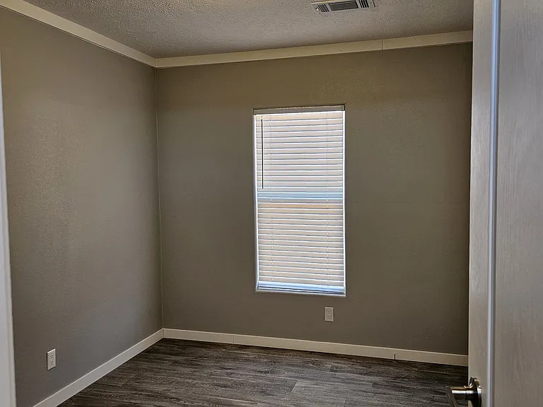 4600 Cumberland Farm Cir — Photo 12