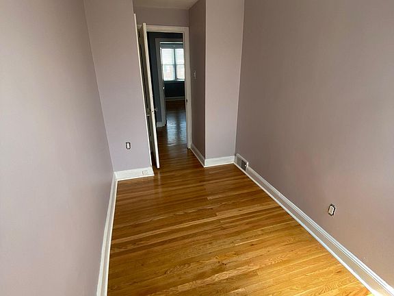 5th image of 7338 Woodcrest Ave
