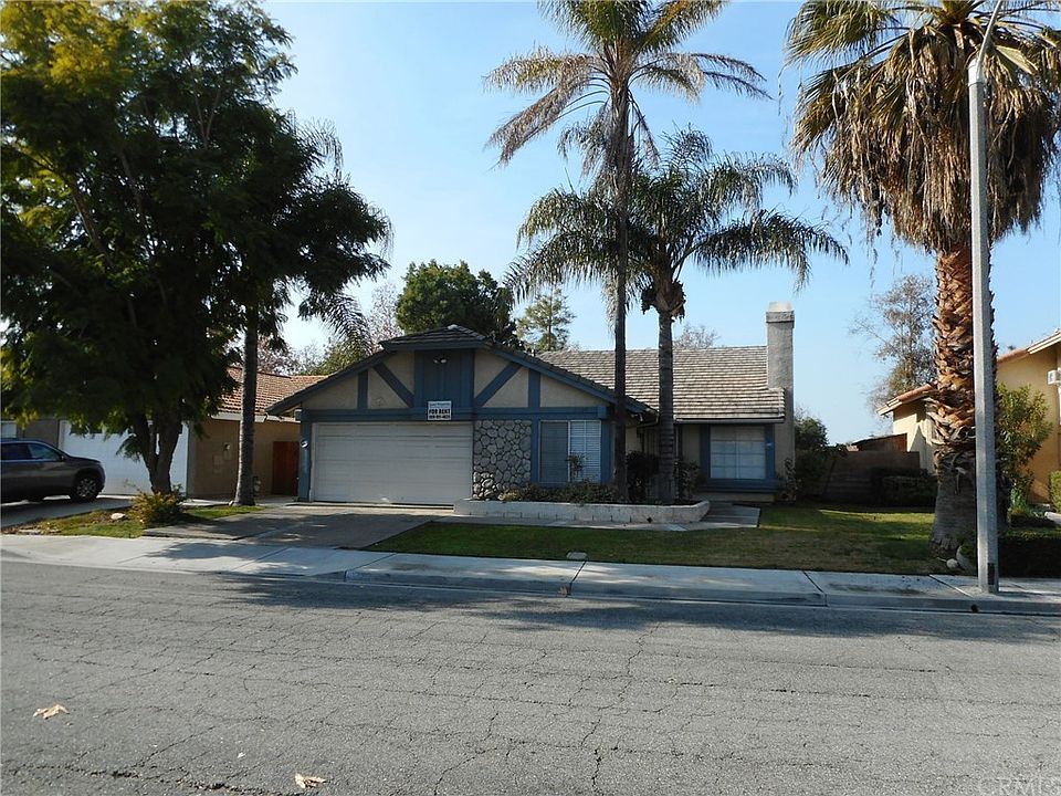 1st image of 2590 Shady Glen Ln
