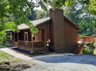 317 Long View Rd, Linden, VA 22642