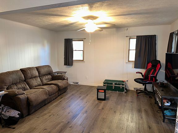 3rd image of 1112 Harold Street