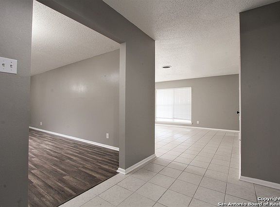 3rd image of 9902 Tioga Dr