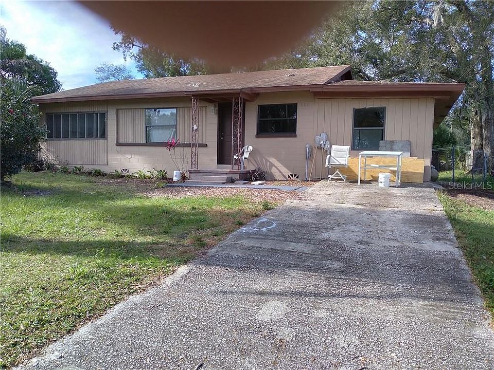 1st image of 221 S Edwards Ave