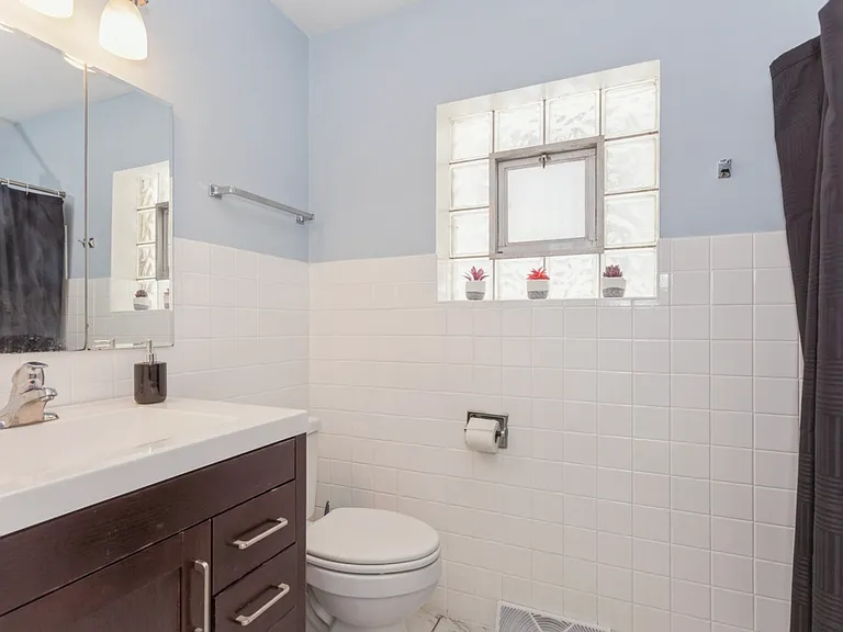 736 W Hinsdale Ave — Photo 5