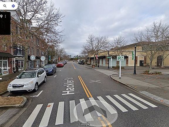 4th image of 981 Hackler St Unit B