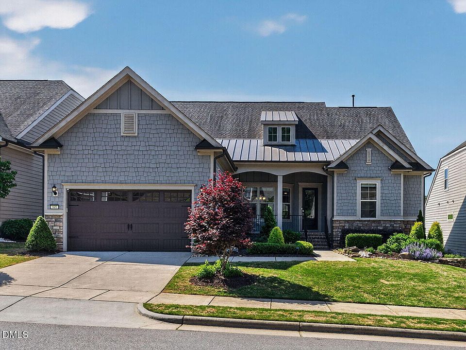 1st image of 945 Mere Oak Dr