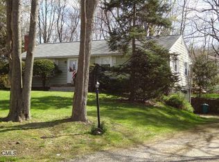 21 Birdseye Rd, Shelton, CT 06484