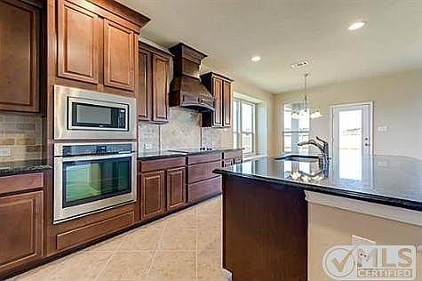 3rd image of 3904 Edward Dr