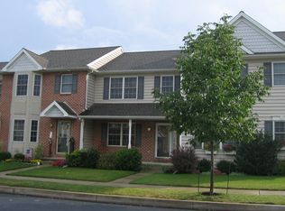 632 Chickadee Dr, Lititz, PA 17543