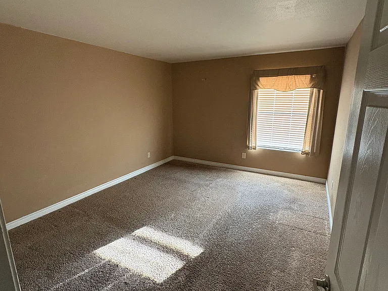 2451 N Rainbow Blvd #2101 — Photo 11