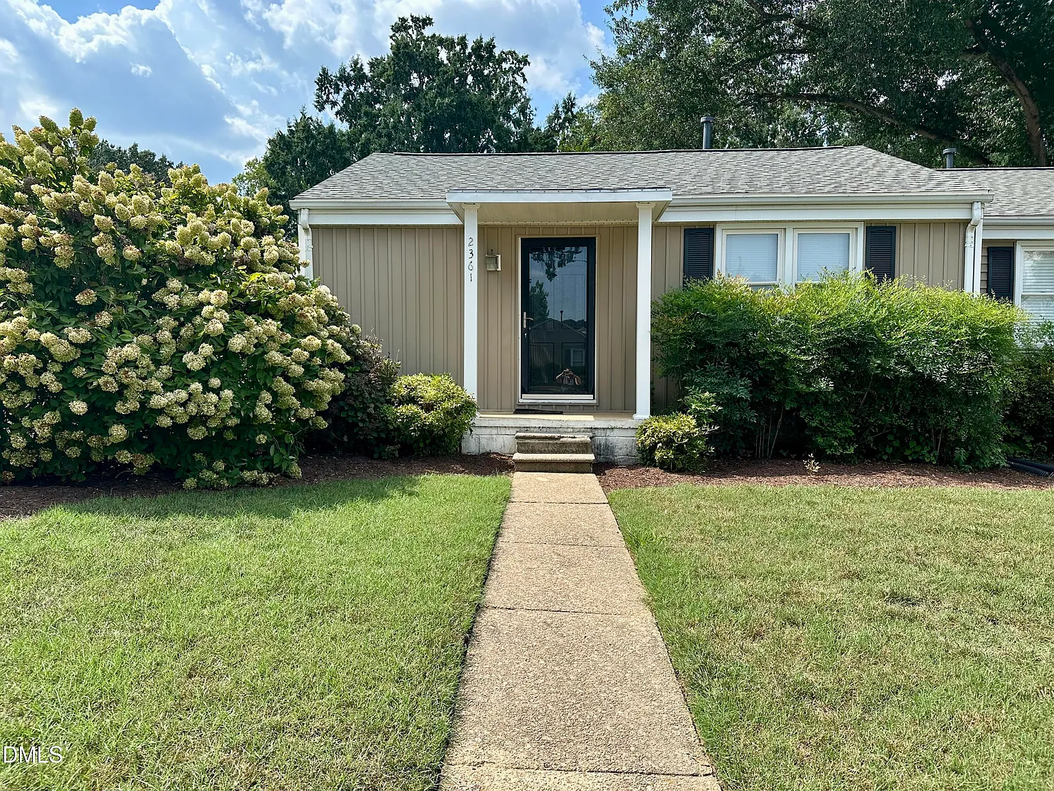 2 bed, 1.0 bath, 675 sqft, $1,550 — Photo 1