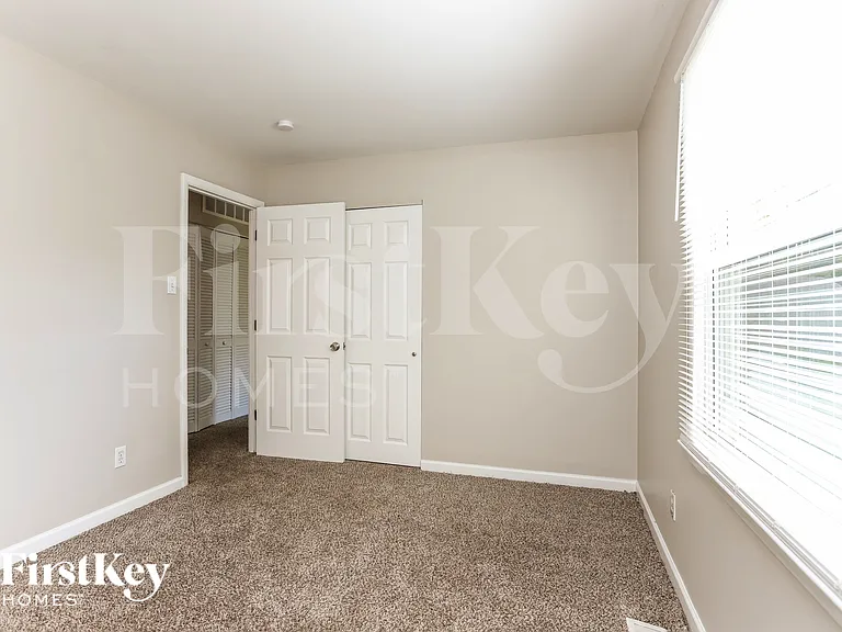 23 Steeplechase Dr — Photo 11