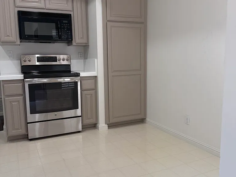 607 Aquarius Ln — Photo 15