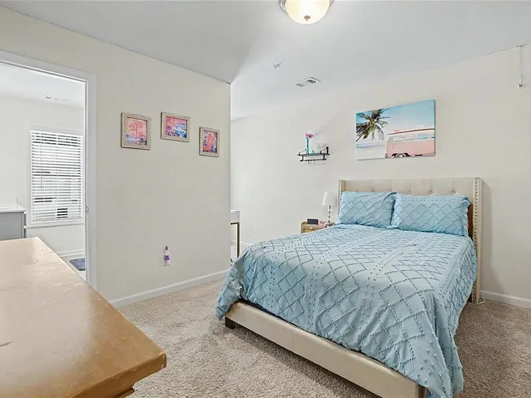 723 Woodstock Grove Dr — Photo 30