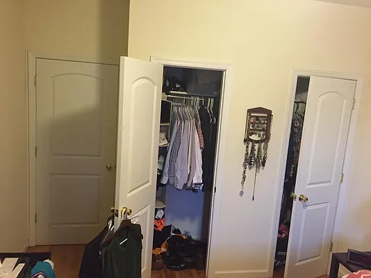 Rented by A Class Realty Long Island City LLC | media 12