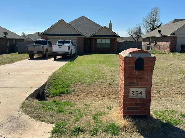 224 W Comanche Ave, Cashion, OK 73016