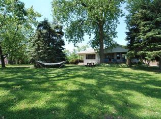 17233 W Lake Rd, Lansing, IL 60438