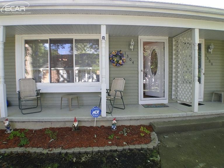 1st image of 1304 Leisure Dr