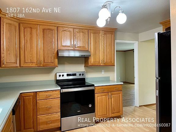 2nd image of 1807 162nd Ave NE