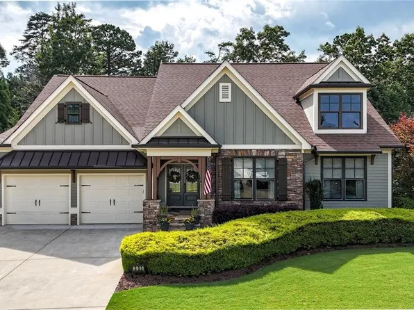 303 Trappers Blf, Waleska, GA 30183