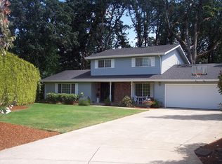 584 SW Woodlawn Ct, Dallas, OR 97338