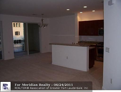5th image of 2955 NW 126th Ave #211-5