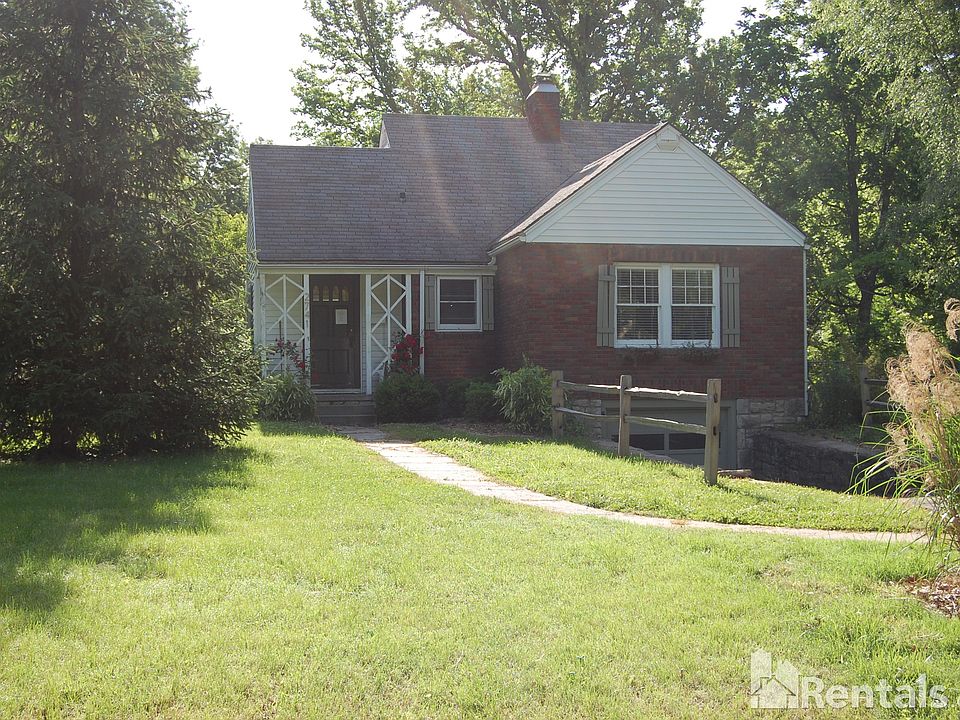 1st image of 2741 S Glendale Ave