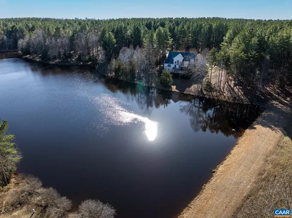 278 Foxmoor Rd, Troy, VA 22974