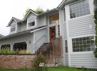 1320 11th St SW, Puyallup, WA 98371