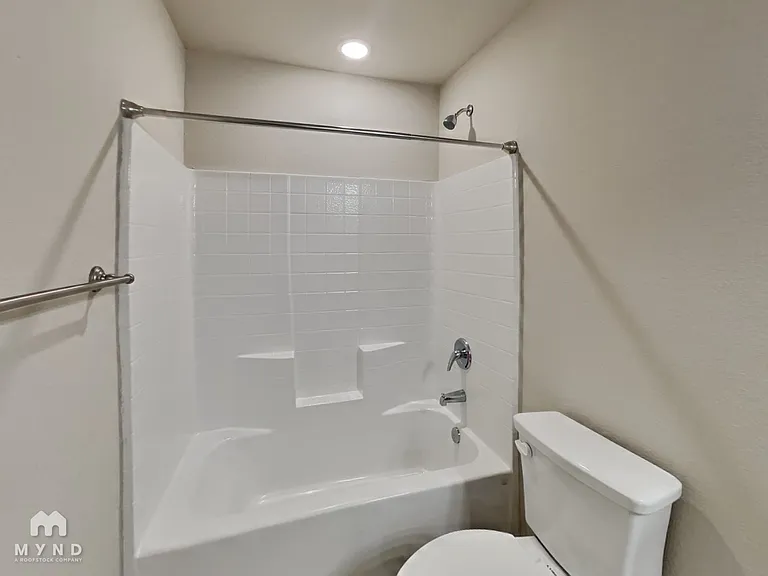 724 Rolling Terrace Cir — Photo 11