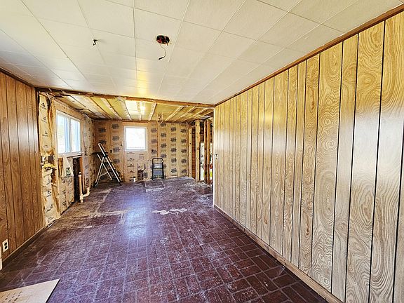 5th image of 512/516 E Avenue C