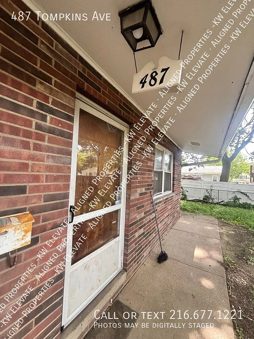 Akron 2 Bedroom Duplex! — Photo 1