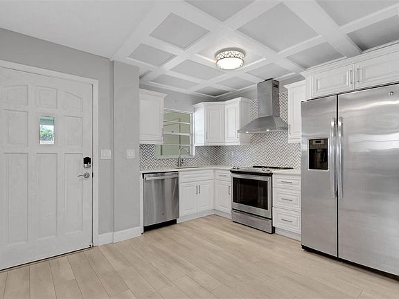 3rd image of 4602 PARK ACRES DRIVE #96