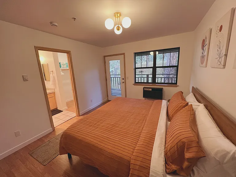 105 Country Club Rd #5 — Photo 8