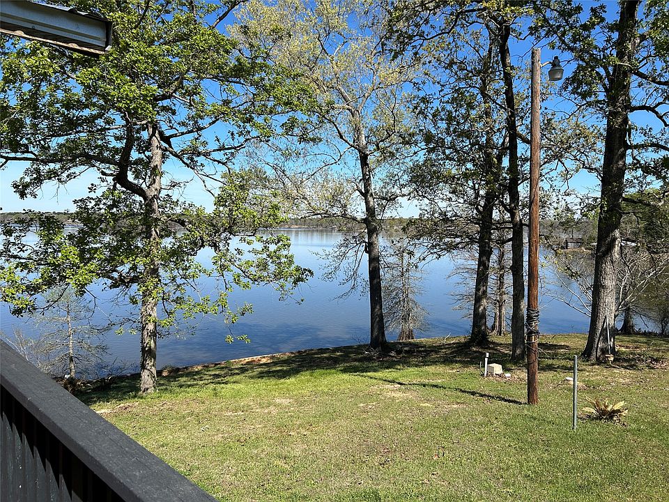 1st image of 401 Ridge Row