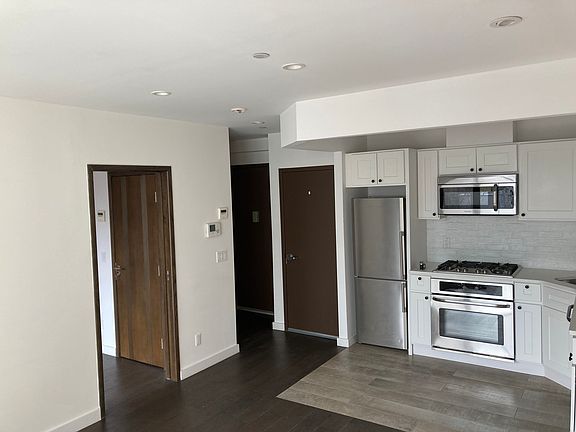 5th image of 224 Richardson St #2B