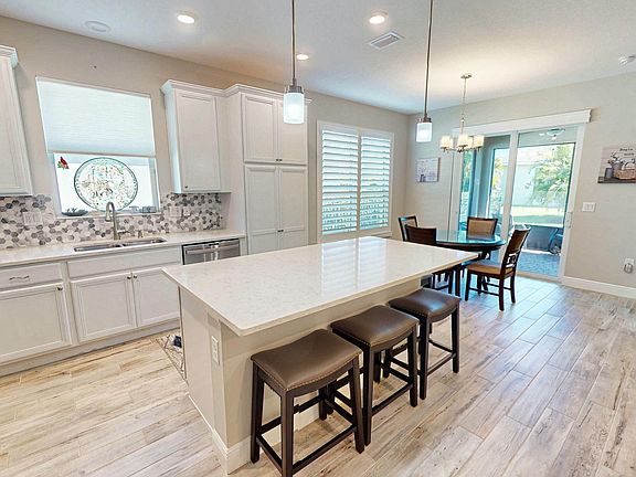 3rd image of 9525 SW Royal Poinciana Drive