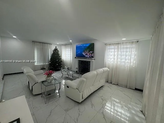 17790 SW 110th Ct — Photo 6