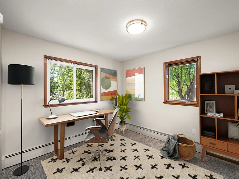 Oria Lakeview Apartments — Photo 6