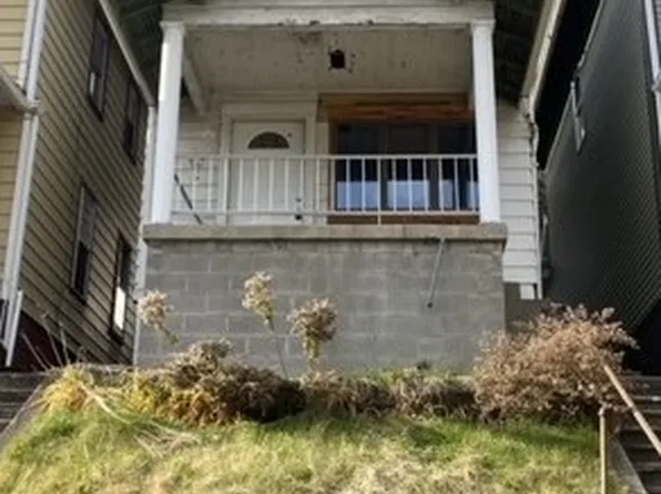 4333 Franklin St, Bellaire, OH 43906