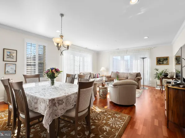 800 Admirals Way Unit 1825, Philadelphia, PA 19146