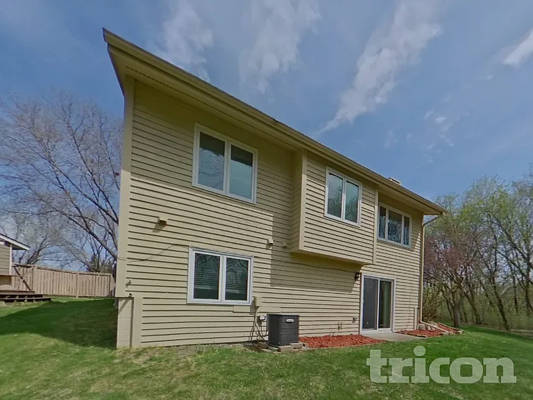 1444 Willow Creek Ln — Photo 20