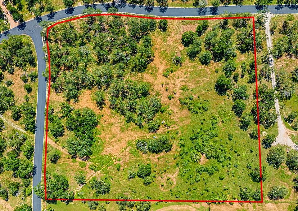 1st image of 643 Little Bend Dr